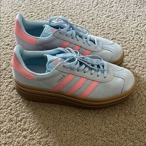 Adidas girls  Gazelle Shoes - Light Blue and Pink